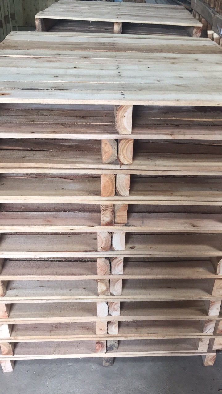 厂家供应：实木卡板，出货、出口、周转各种托盘