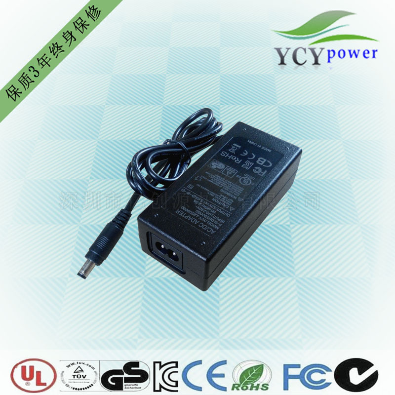 厂家 欧规足功率12V5A开关电源IC保护方案适配器 LED灯条驱动电源