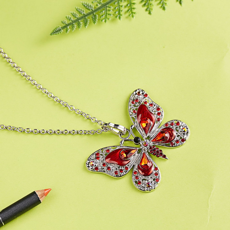 European and American Retro Multi-Color Butterfly Necklace Modern White K Diamond Necklace Factory Direct Sales Animal Pendant