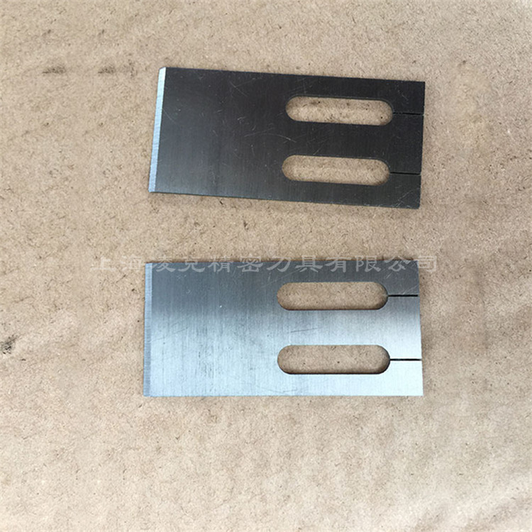 ���Ҷ���������������Ƭ �������е� ��̼�ֲ�����������Ƭ