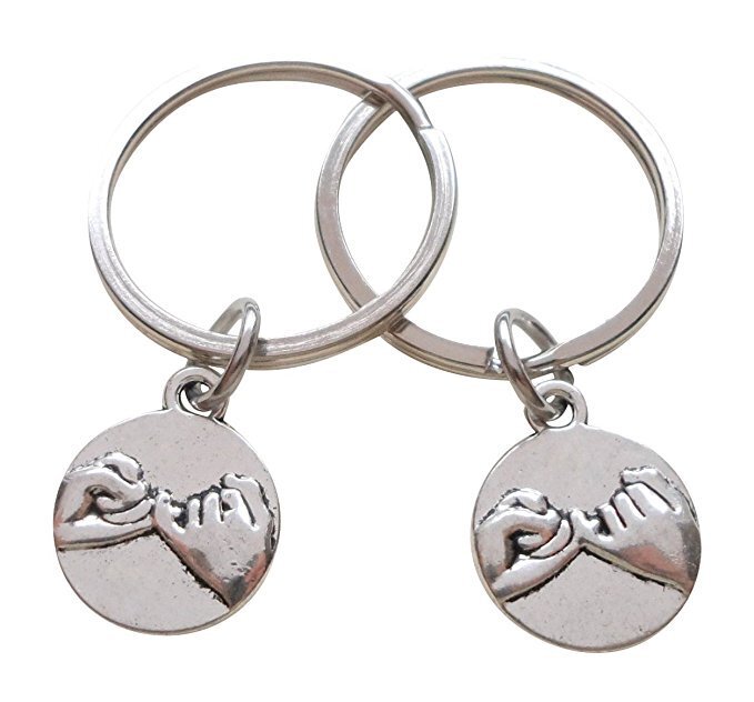 Double little finger hand-in-hand promise charm keychain couple friends hand-in-hand keychain cross-border jewelry
