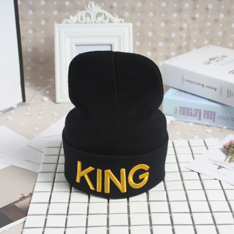 Ny king queen stickad mössa tredimensionell broderi herr- och dammode Pullover varm ullmössa_voghion.com