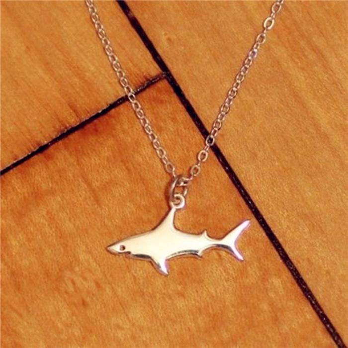 1 Piece Fashion Shark Alloy Plating Women's Pendant Necklace display picture 3