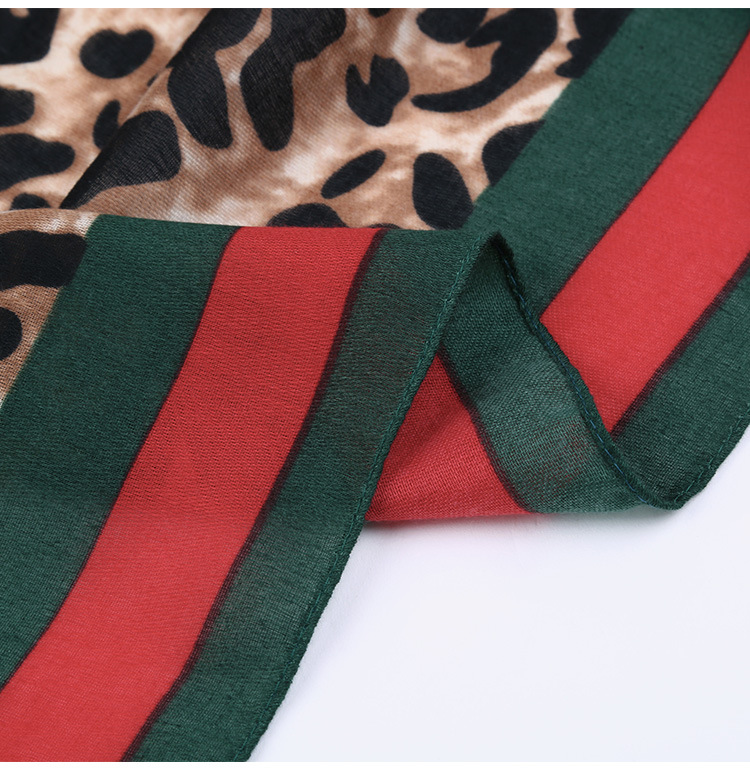 Scarf Classification Casual, Outdoor, Daily Occasion Women's Retro Classic Style Printing Leopard Cotton Scarf