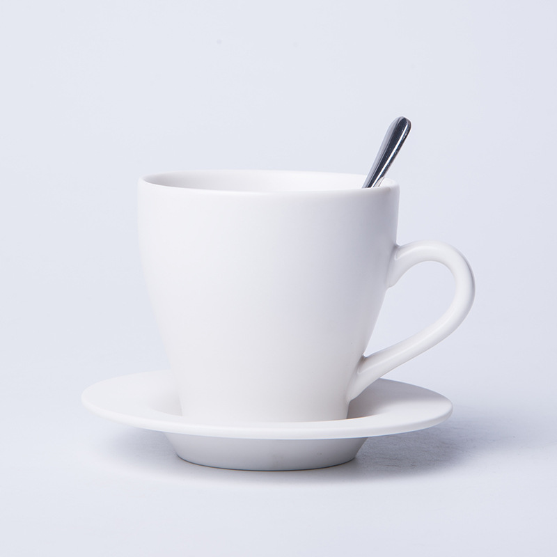 Taza de cerámica creativa taza de agua taza de moda simple taza de café caja de regalo conjunto de cuchara al por mayor