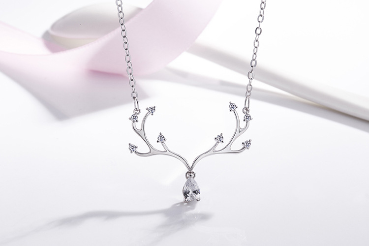 new elk antler necklace zircon Christmas antler clavicle chain simple fashion jewelry wholesale