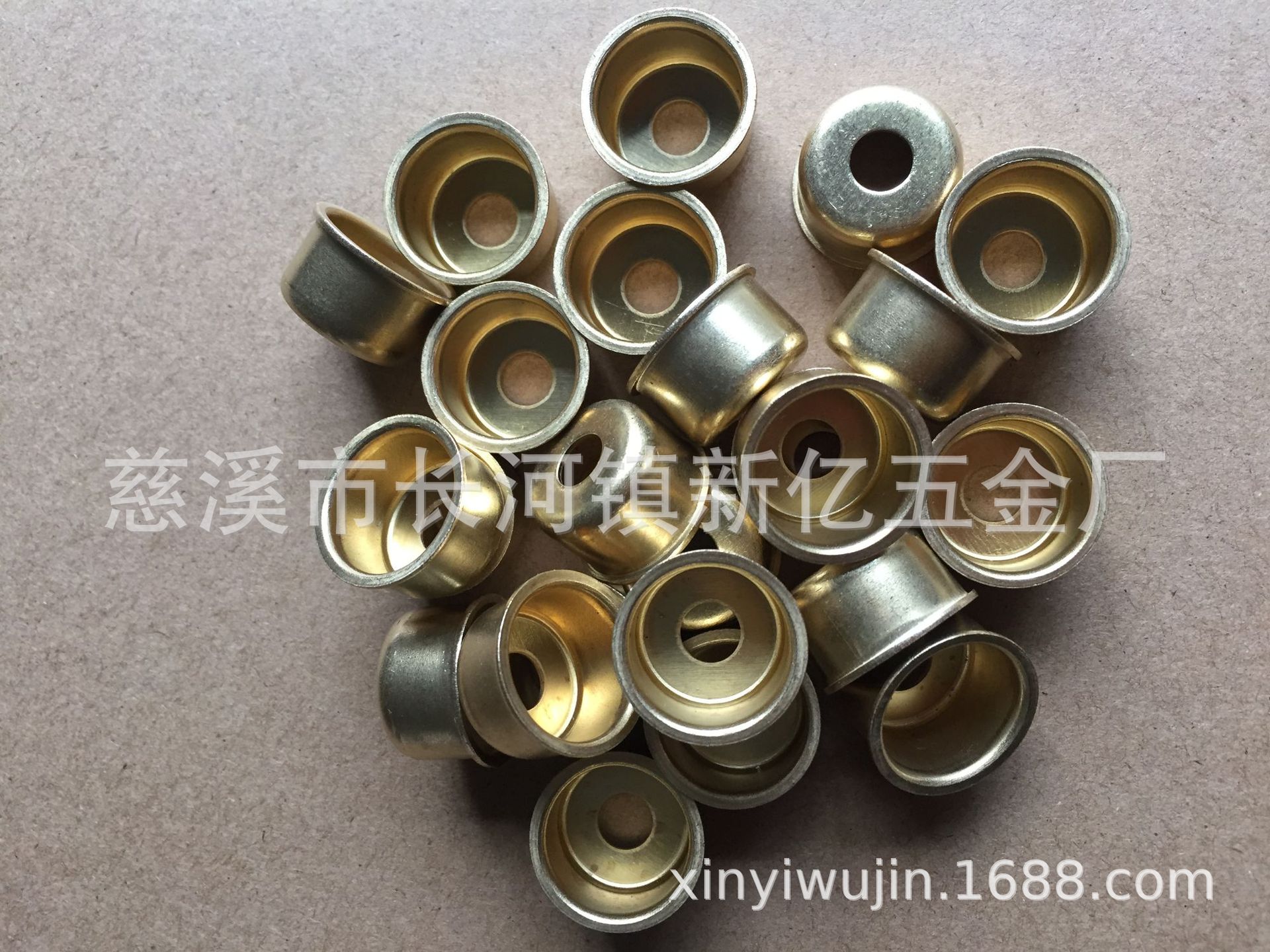 供应各种材质五金，冲压制品，黄铜冲压拉伸件，不锈钢钣金件