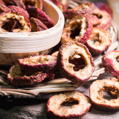 Dried Honeysuckle Fruit in Bulk for Brewing Tea, Red Berry Dried Honeysuckle Rings, Seedless Honeysuckle Pieces