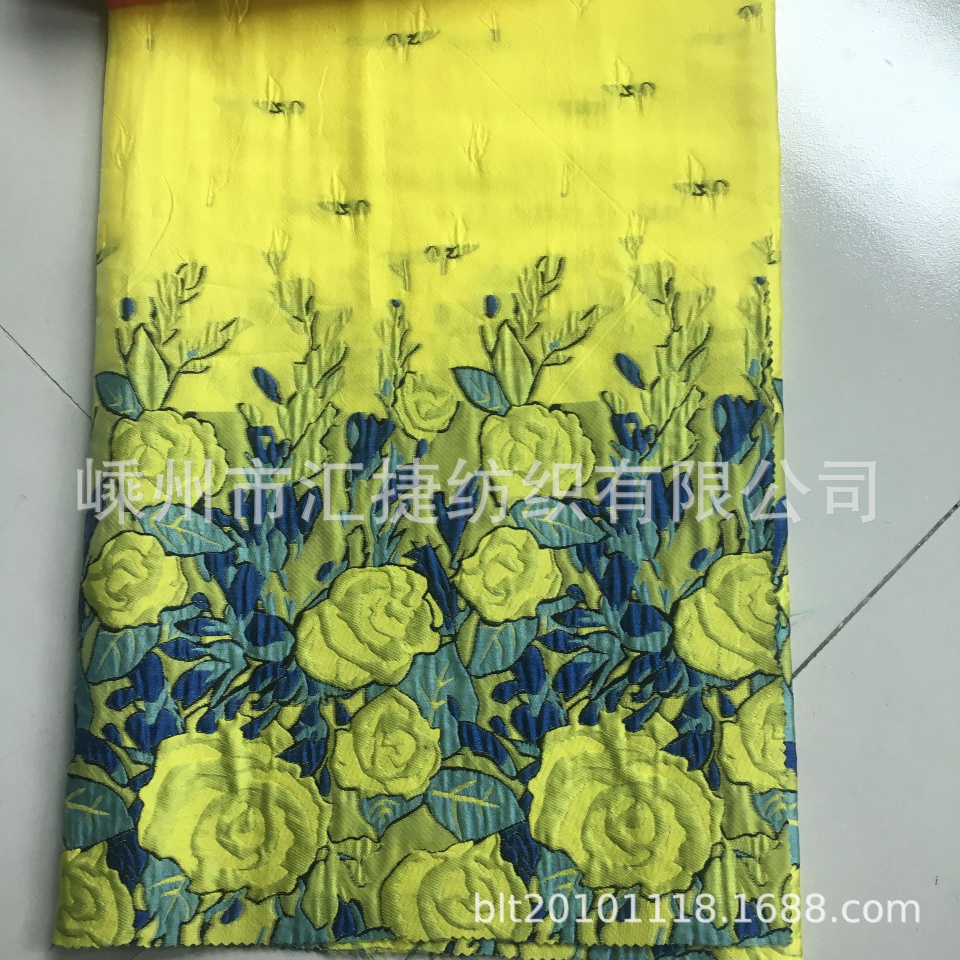 嵊州工厂供应精美花纹3D欧根纱色织大提花服装面料