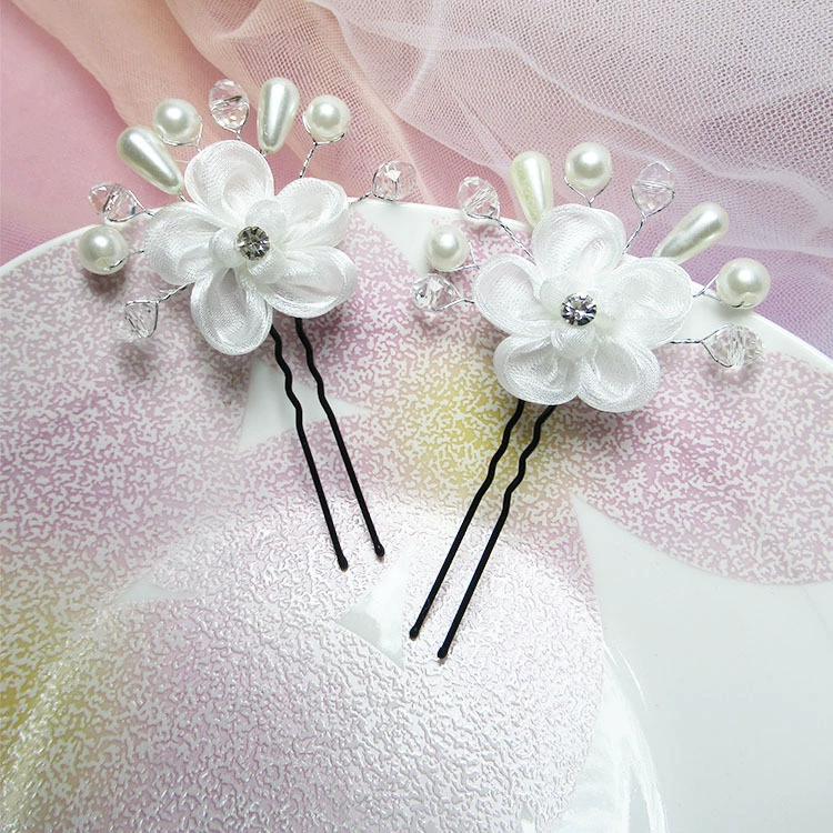 Gauze hair accessory for bride