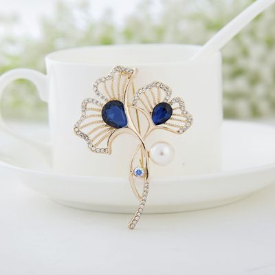 high-grade Selling colour crystal Sternum Simplicity grace Clothing Pin brooch Europe and America Classic costume Accessories