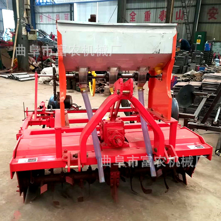 莴笋、卷心菜移栽种苗机拖拉机悬挂牵引架练接带动移栽机