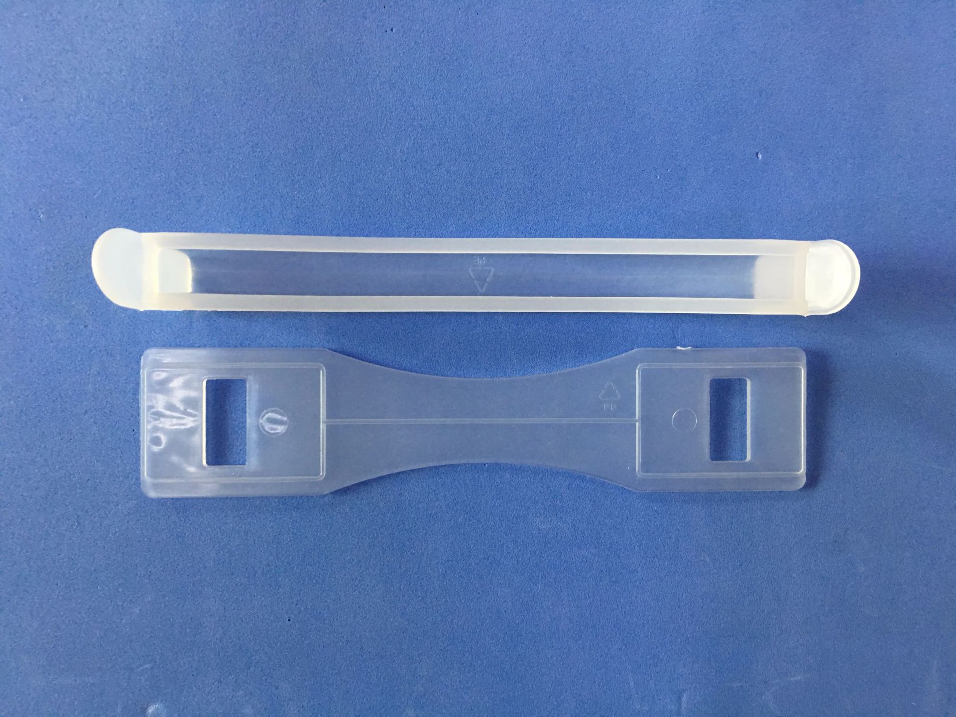 厂家批发彩盒提手彩色环保PP提手塑胶提手扣塑料手挽扣牛奶箱A-4