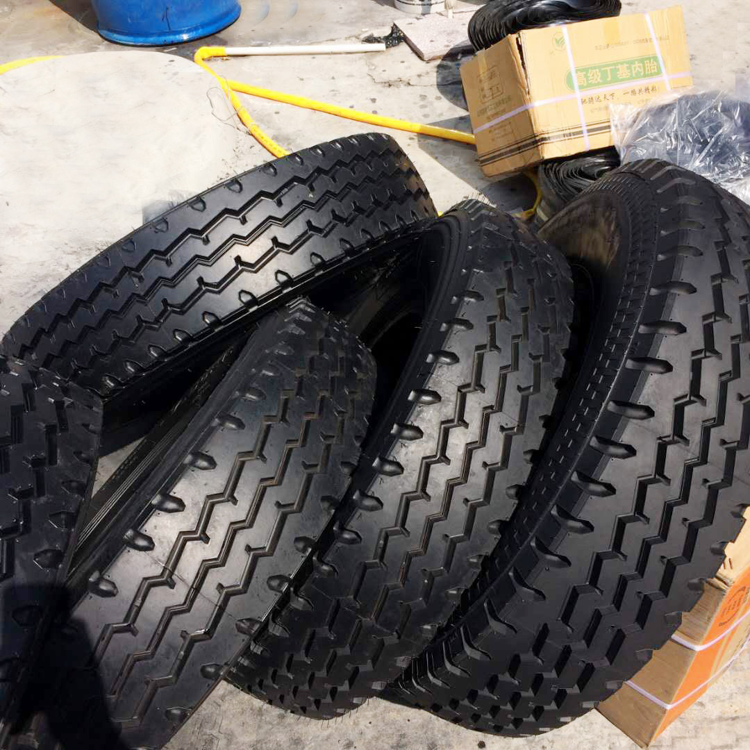 厂家供应 7.50R16 卡车轮胎 750R16 全钢载重子午线轮胎 发货及时