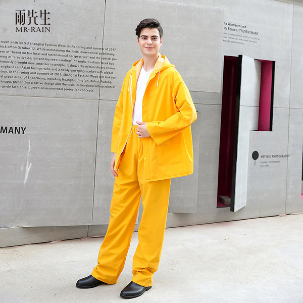 Long raincoat for men and women