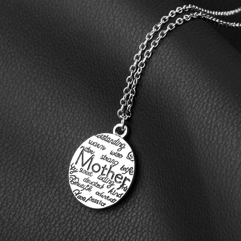 New Fashion Mother Holiday Gift Mother Round Letter Necklace Female Clavicle Chain Wholesale display picture 8