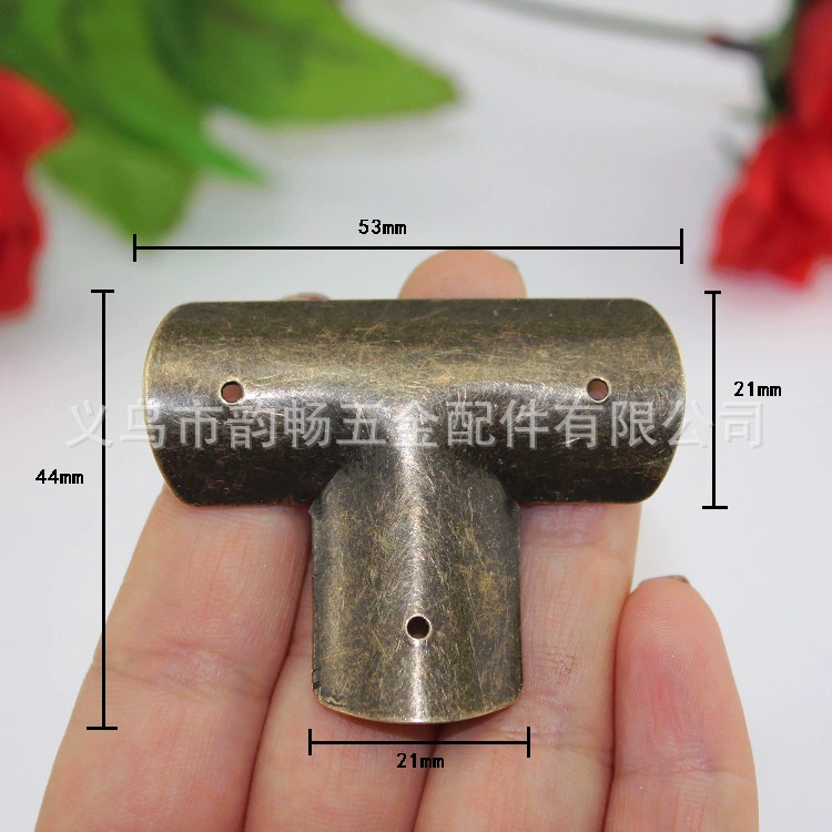 Антикварная мебель Аксессуары Деревянный багажный боковой ящик Боковая полоса Античный край Четырехсторонний Угловой протектор Декоративный угловой код Т-образный край