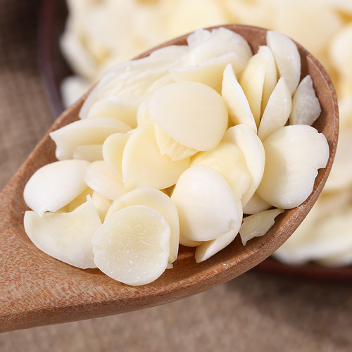 Yihegu supplies Southern Sweet Almonds—ground flour ingredients, low-temperature roasted and peeled almonds—available for drop shipping in single-item orders.