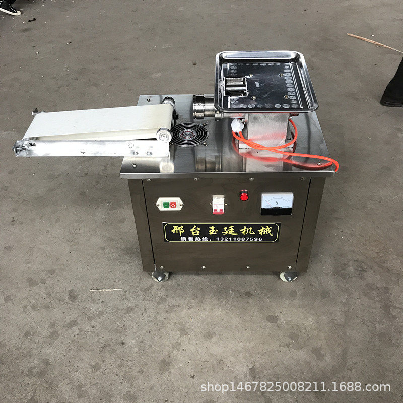 兰州牛肉拉面机商用扯面机仿手工板面机多功能背带裤面机厂家直销