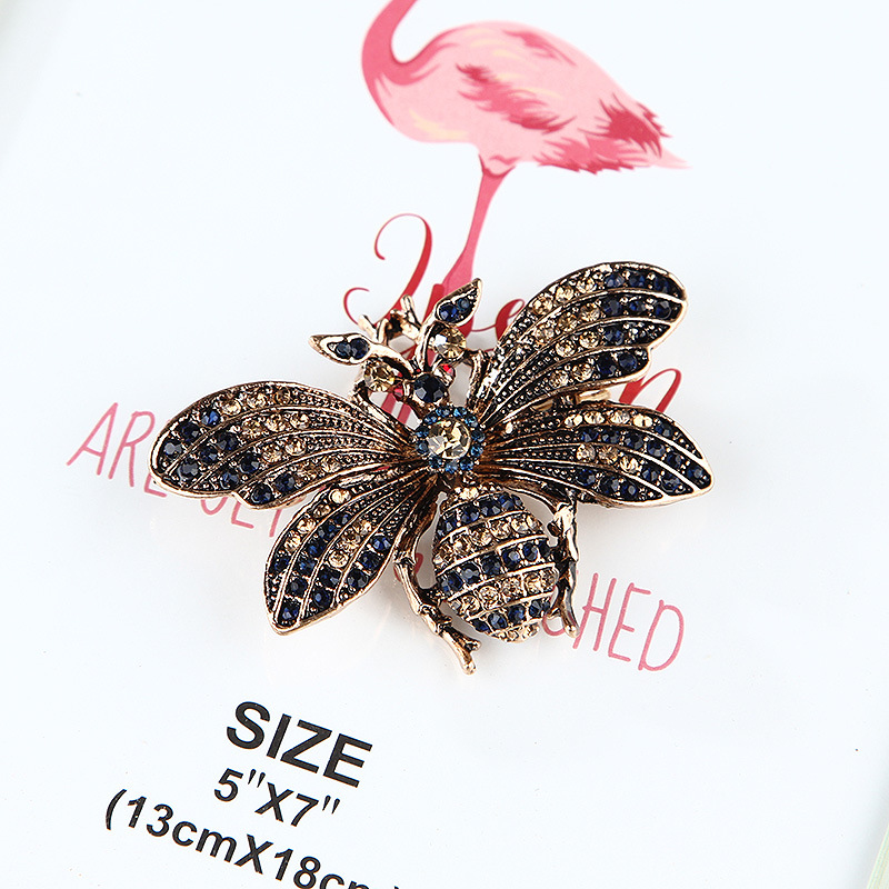 Spilla farfalla elegante con strass stile vintage per donna_voghion.com