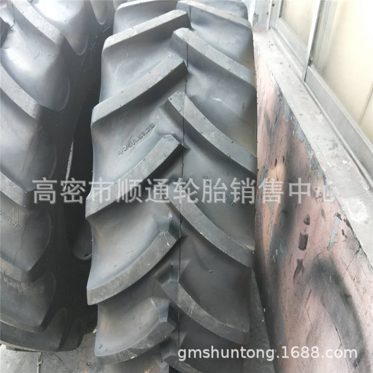供应600/65R28拖拉机轮胎420/85R28钢丝子午线轮胎16.9R28
