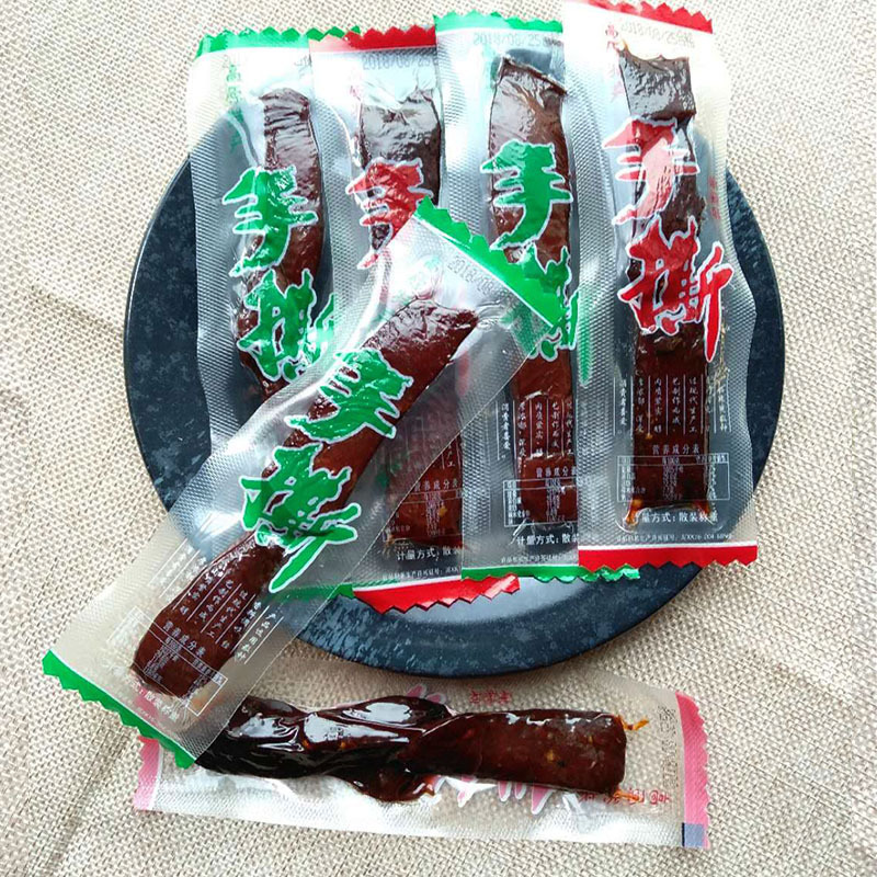 低价批发产地直供蒙古风干手撕牛肉干跑江湖地摊热卖厂家直销