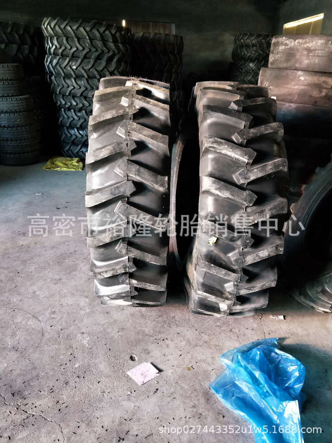 桦林18.4-34 平地花大马力收割机轮胎农用人字拖拉机轮胎