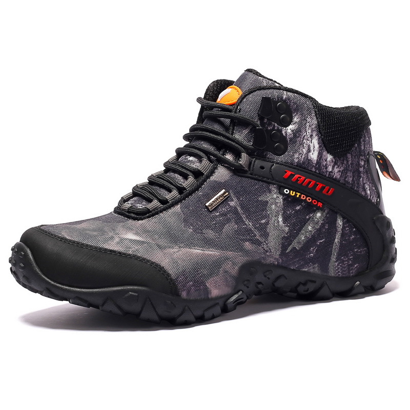 Autumn and winter Outdoor Shoes man Gaobang Climbing shoes waterproof gym shoes keep warm Hiking shoes camouflage fashion
