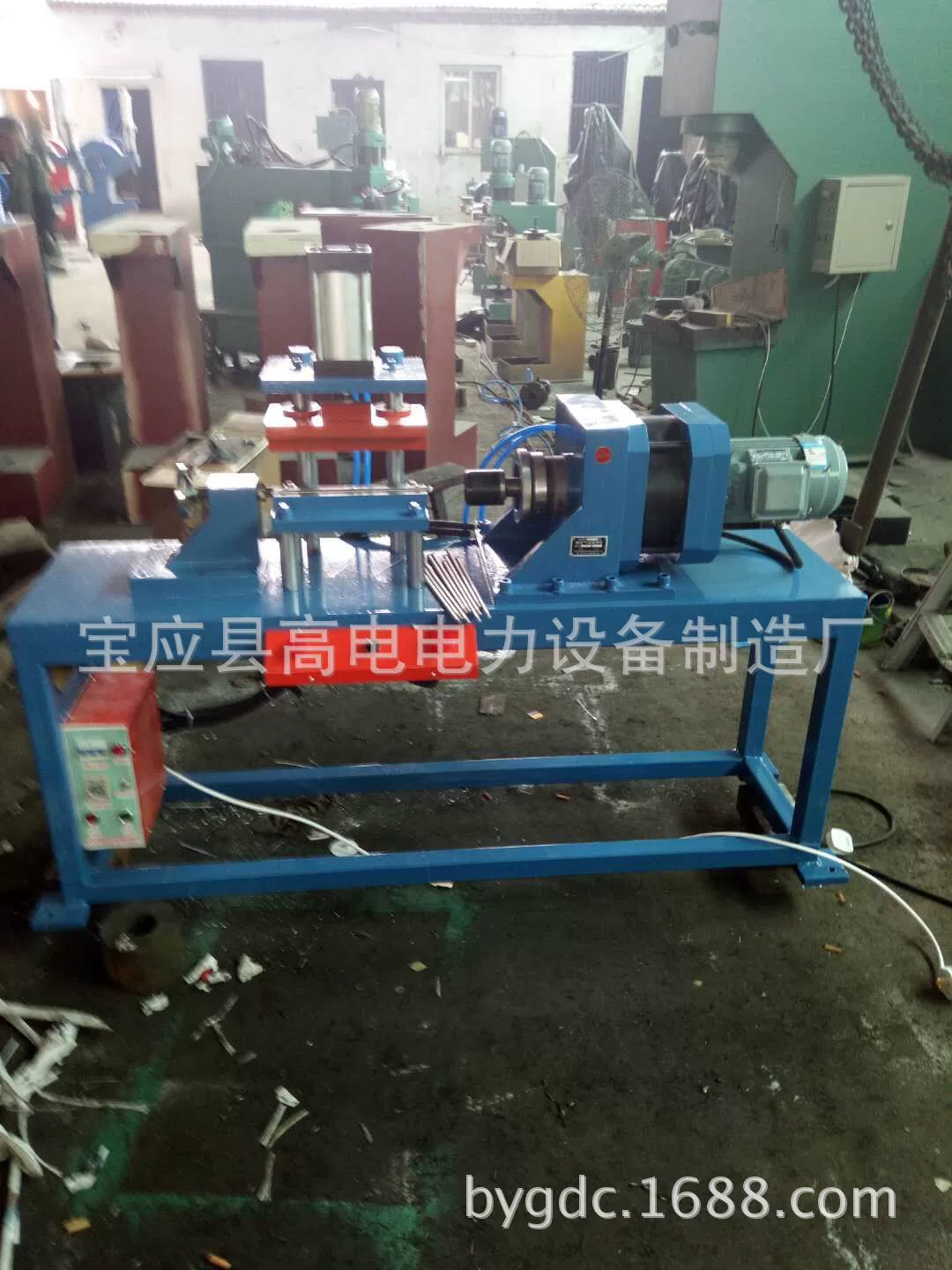 Специальное предложение производства и продажи горизонтальных клепальных машин 250 Тип