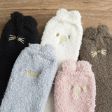 Демисезонные коралловые бархатные носки подходит для мужчин и женщин, утепленные мультяшные гольфы для беременных, средней длины