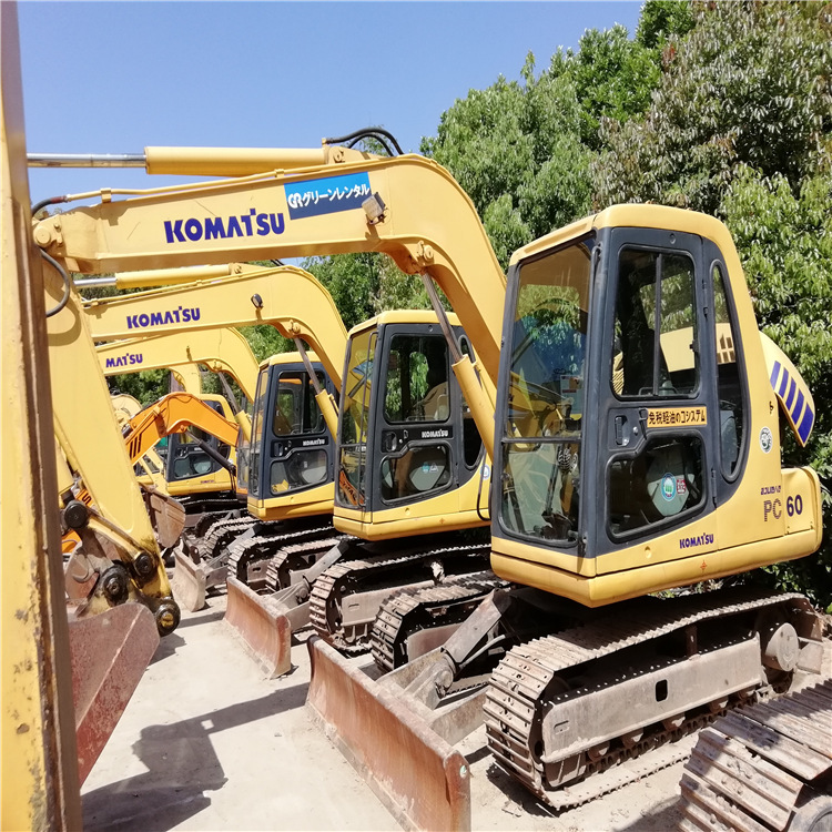 二手小松PC60-7履带式挖掘机参数，二手进口60挖机市场价格