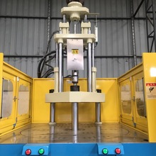 150T全新冠明转盘伺服立式注塑机