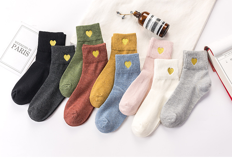 Calcetines nuevos de otoño e invierno con bordado de amor de hilo dorado, calcetines de algodón para mujer, calcetines de tubo medio bordados de entrepierna alta para mujer_voghion.com