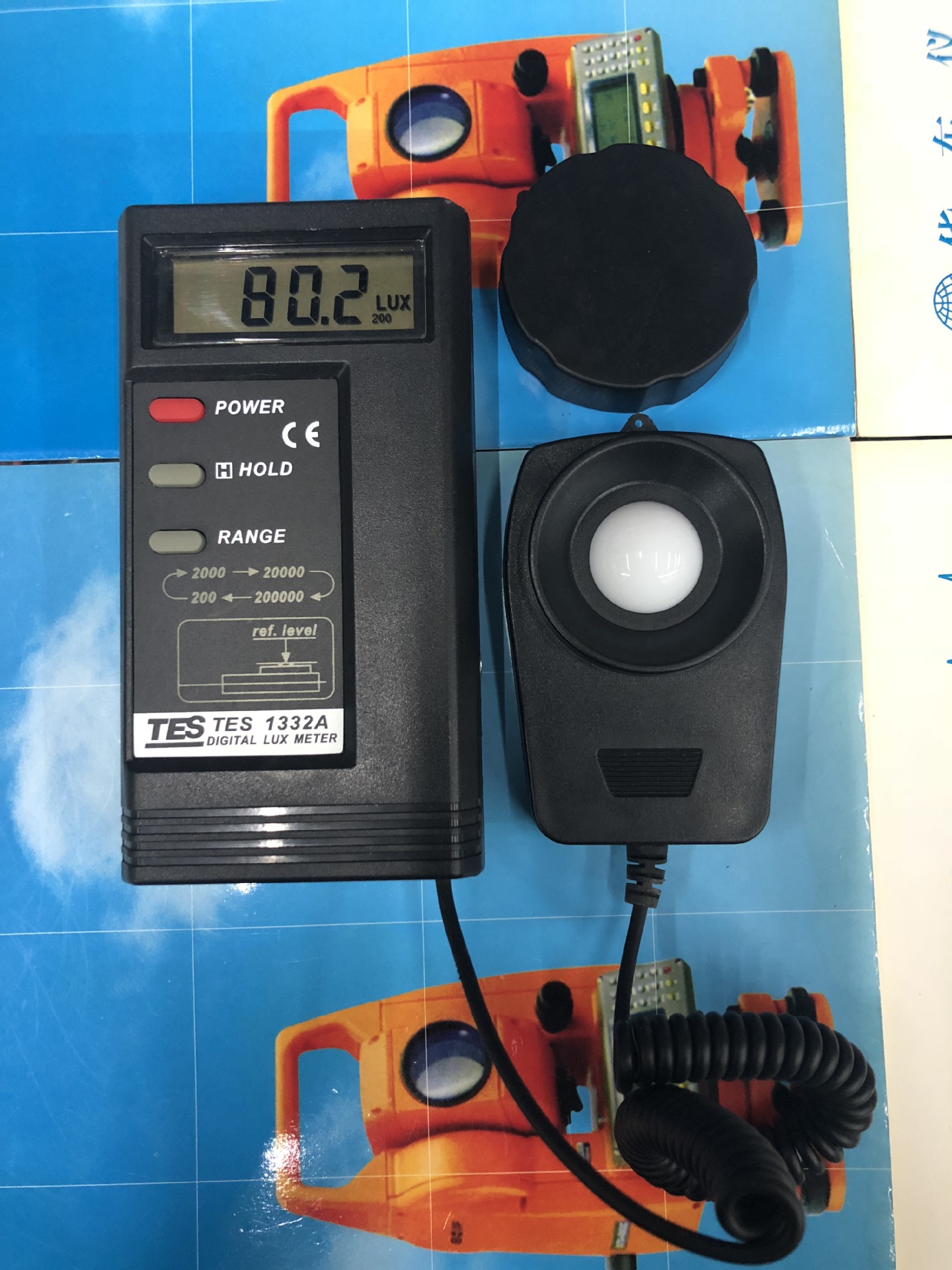 正品台湾泰仕TES1330A进口照度计测光仪光度仪高精度亮度计1332A