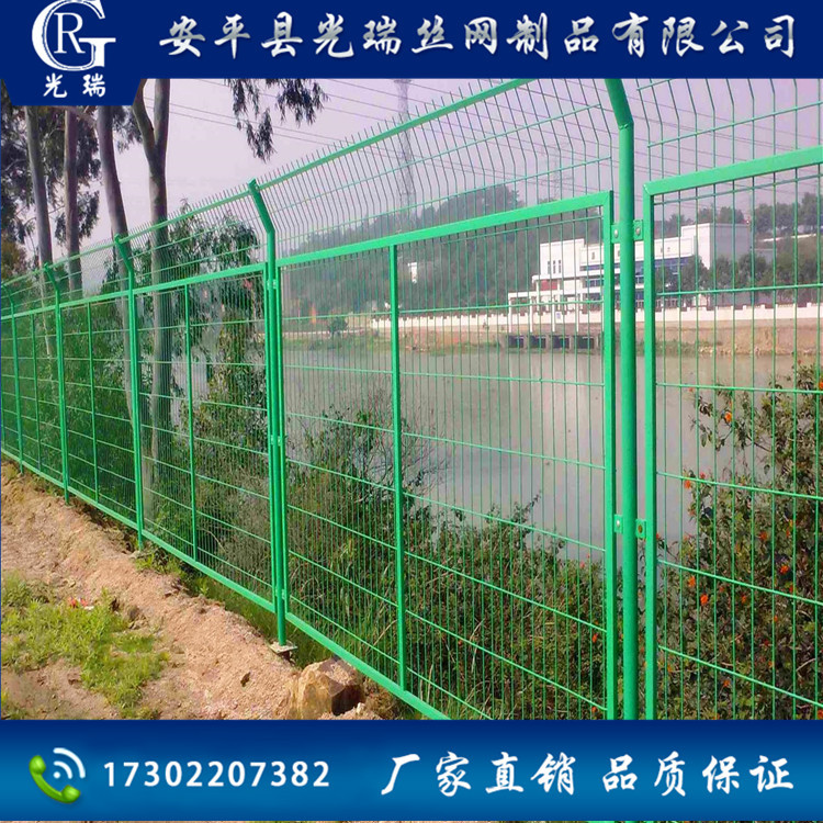 沈阳厂家热销现货供应| 公路护栏网|临时道路围栏网|圈山围栏网|