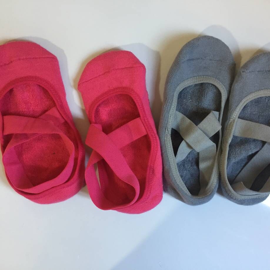 Terry socks trampoline socks dance socks yoga socks in stock wholesale customized drawing sample design logo cotton polyester