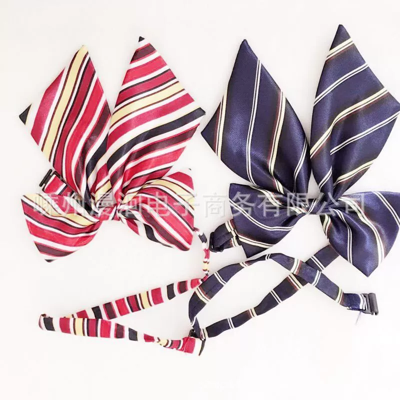 Children's bow tie with bow