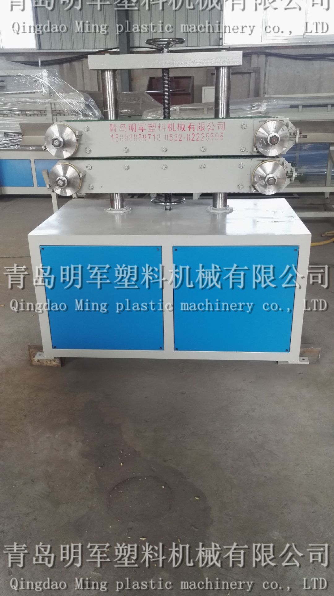 塑料机械挤出在线设备辅机牵引机 履带式 皮带式 轧辊式牵引机