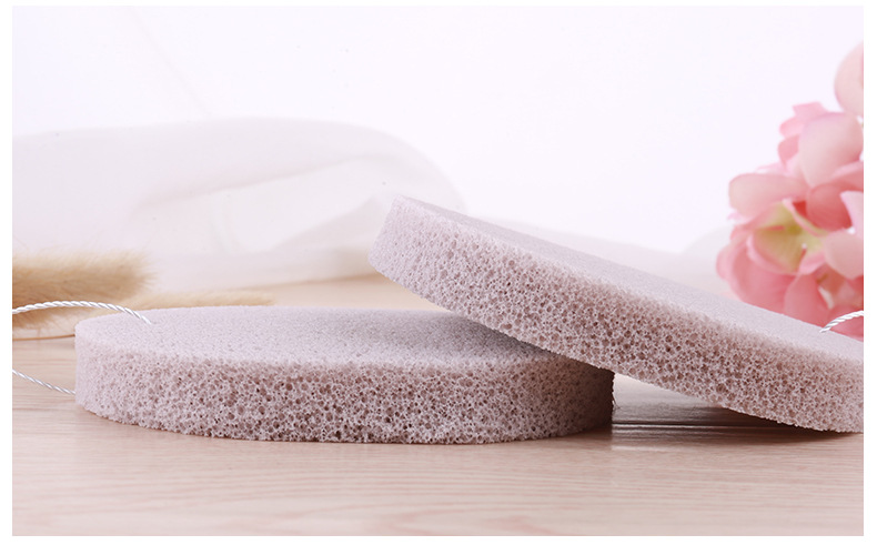 YB071, a 15T thick-hole oval facial cleanser with a single pack of walnuts and a large hanging rope undefined