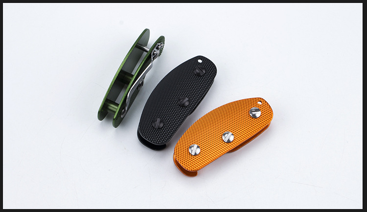 Portachiavi multifunzione in lega di alluminio con motivo a griglia per riporre attrezzi EDC da esterno._voghion.com