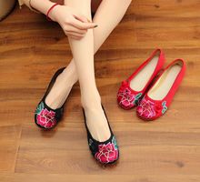 老北京布鞋牛筋底坡跟内增高民族风布鞋绣花鞋女单鞋