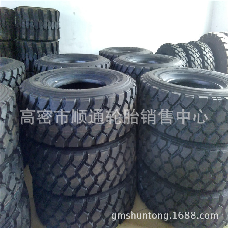 现货三角工程吊车轮胎365/85R20越野卡车轮胎配密封圈14.00r20