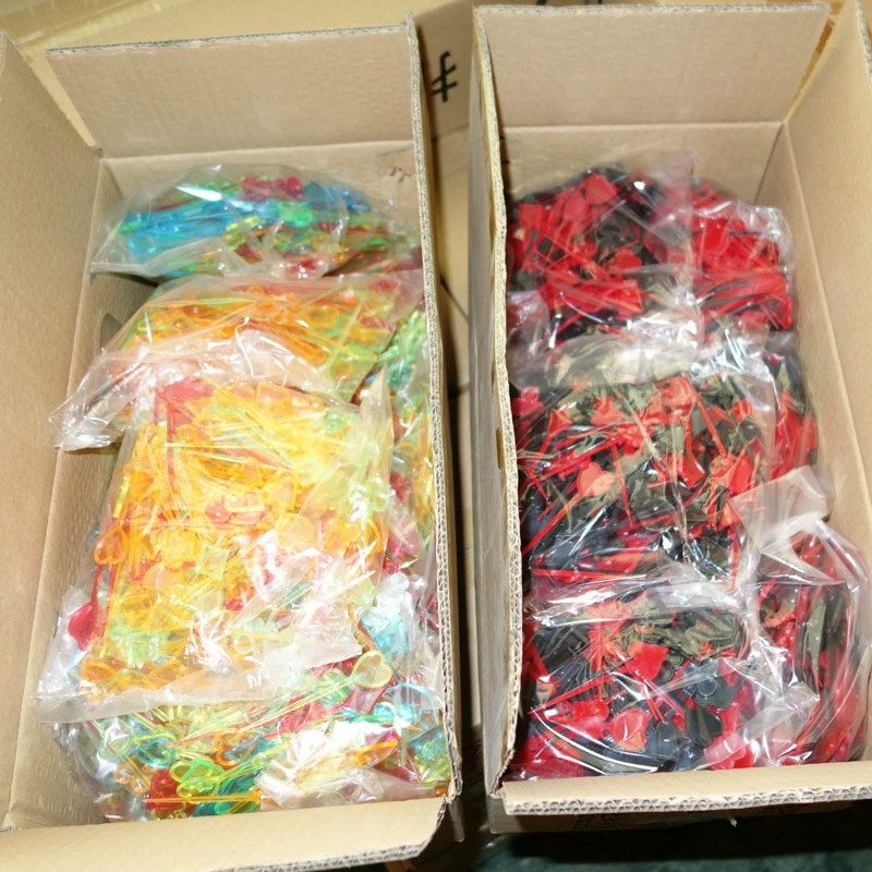 Factory in-stock creative poker fruit needle bar KTV plastic disposable fruit plate needle cake dessert fork