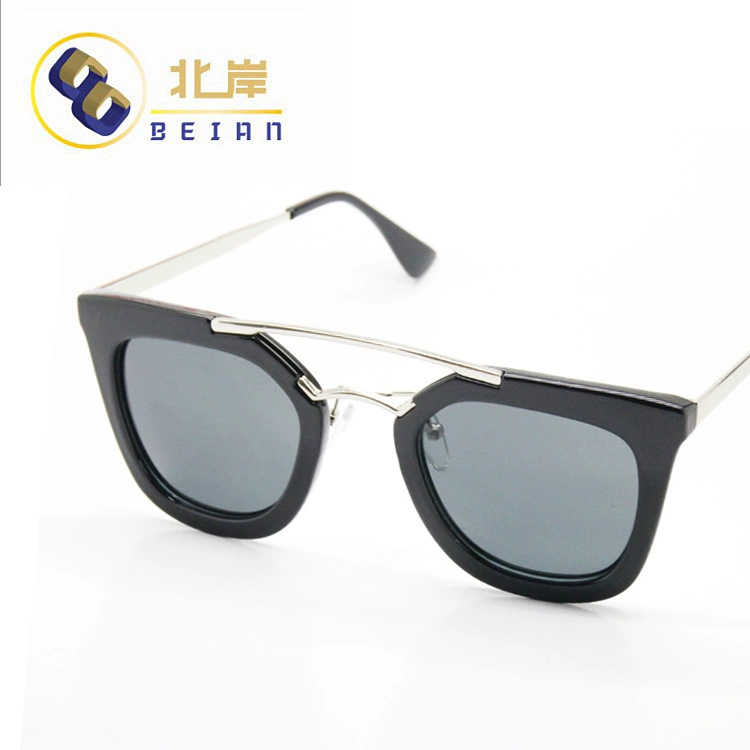 Trend glasses for adults solar-powered, European style, UV protection
