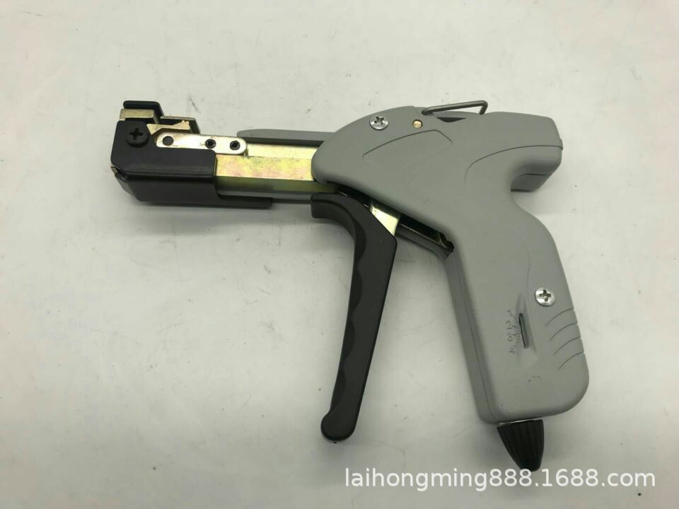 A46A6950F361DF7204AF25675AB3C0