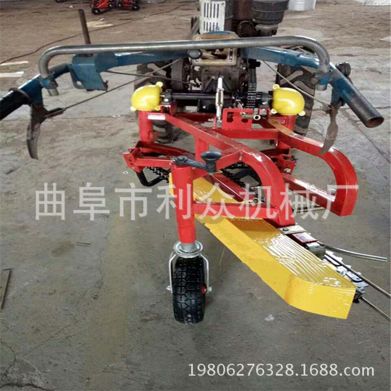 连云港 链条传动花生收获机 四轮带花生收获机