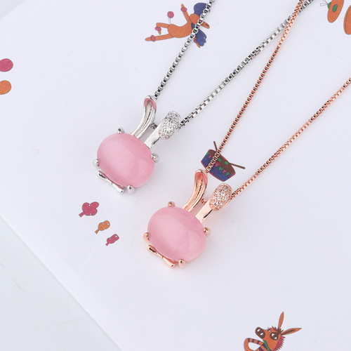 Silver-plated Crystal Rabbit Pendant with Hibiscus Stone, Rose Gold Lockchain, Simple Crystal Student Jewelry