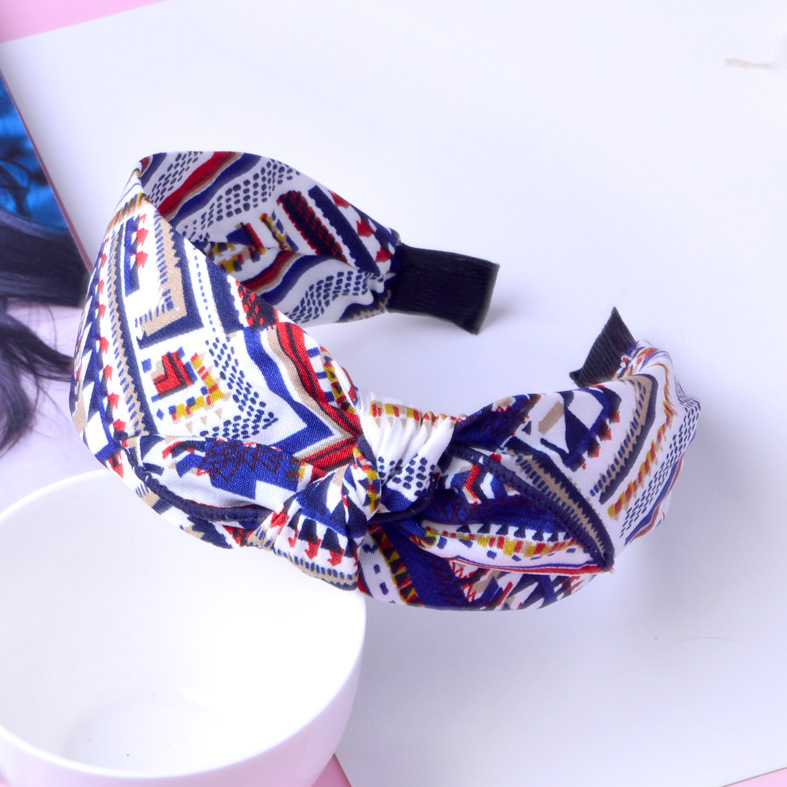 Cross-knotted Fabric Bow Headband display picture 2