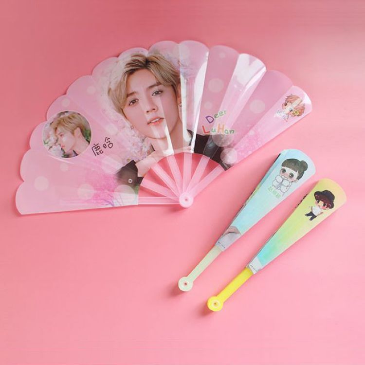 人物圖案系列塑料手柄小扇子學生兒童迷妳七折疊夏日便攜隨身折扇