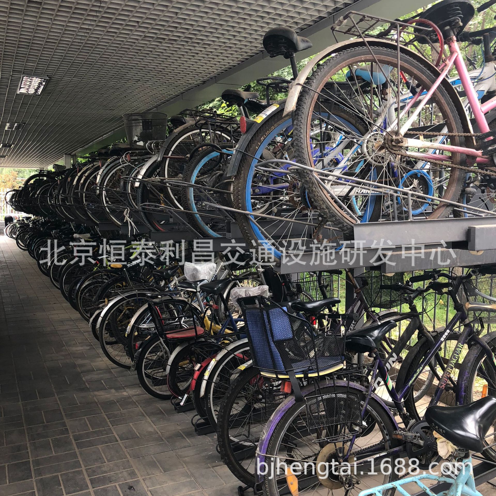 北京恒泰自行车立体停车设备  立体自行车架  自行车停车设备